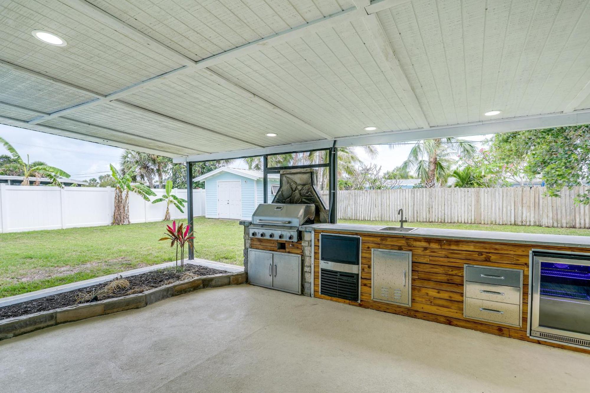 Pet-Friendly Cocoa Beach Home Walk To Beach! 外观 照片